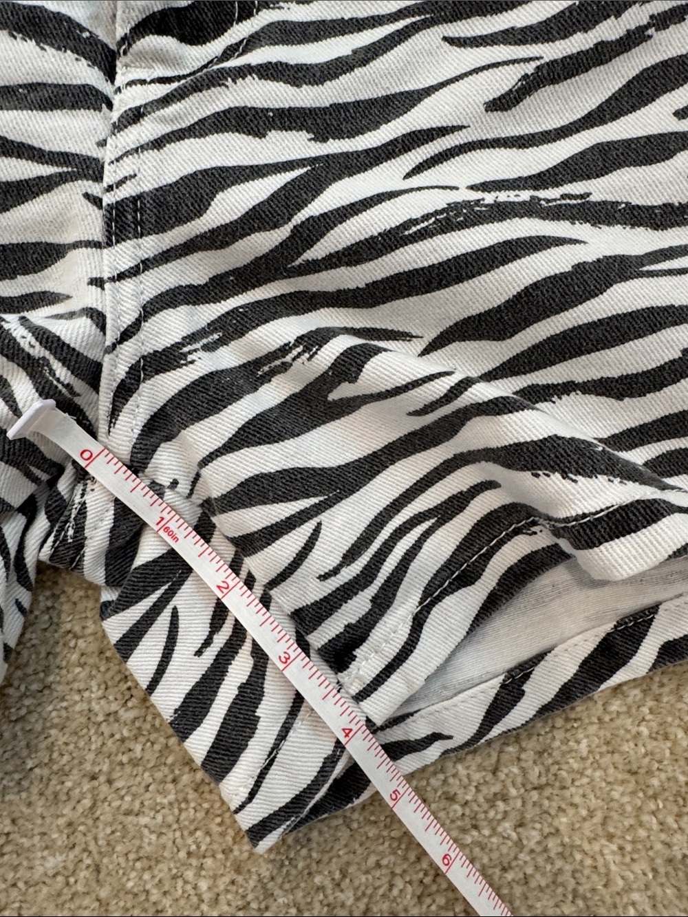 Zara Zebra-Print High-Rise Denim Shorts - Picture 7 of 7